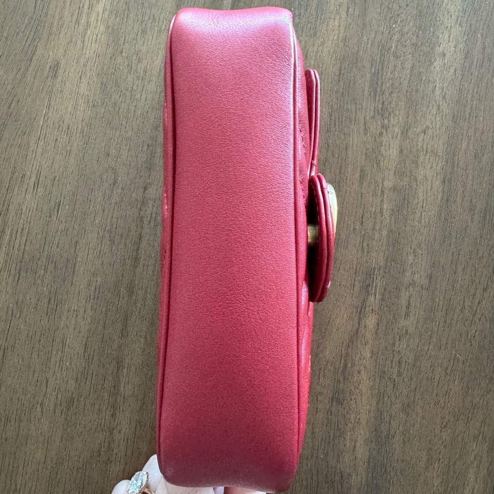 Gucci GG Marmont Mini Leather Crossbody Bag in Red - Picture 7 of 9